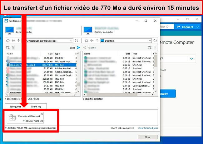 Capture d'&eacute;cran des fen&ecirc;tres de transfert de fichiers de TeamViewer pendant qu'un fichier vid&eacute;o est envoy&eacute; d'un PC &agrave; un autre