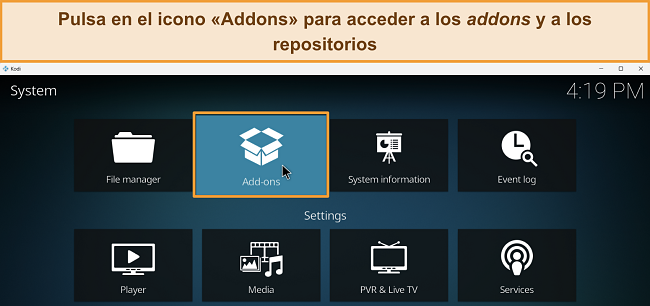 Captura de pantalla del men&uacute; de configuraci&oacute;n de Kodi con la opci&oacute;n Complementos resaltada.
